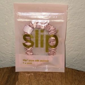 SLIP Small SLIPSILK Skinnie Scrunchie PINK Silk Ha